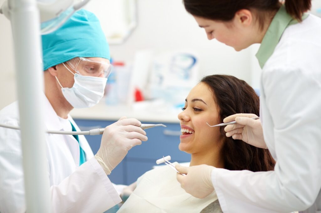Consider When Choosing the Right Dentist